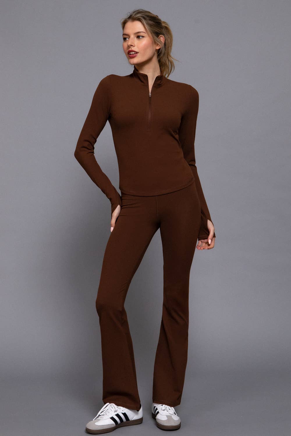 Long Sleeve Thumbhole Detail Zippered Mock Neck Workout Top